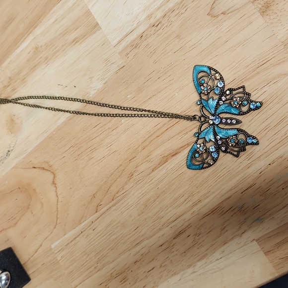 Butterfly Necklace 30" - Picture 3 of 4